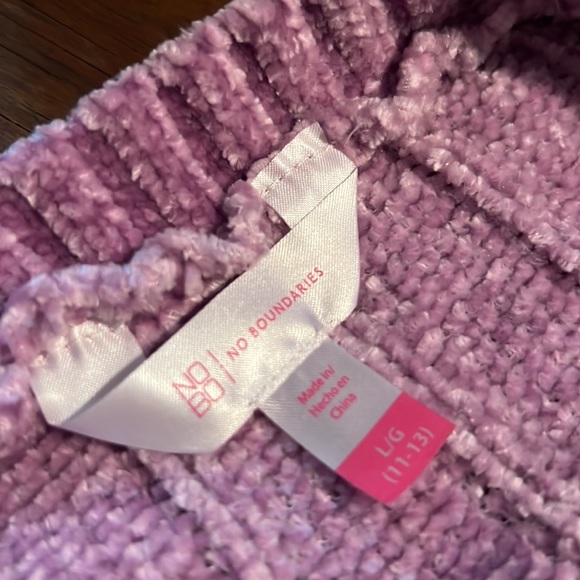 No Boundaries Lavender Sweater - Picture 4 of 7